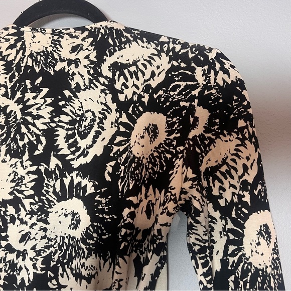 Diane vonFurstenberg Vintage DVF Wrap Dress Silk Floral Black Cream Size 8 - Picture 10 of 10